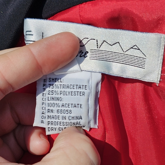 Bellissima Couture vtg. red beaded jacket - Picture 7 of 8